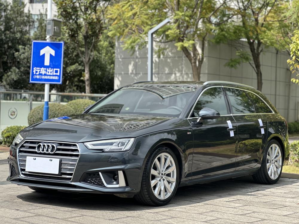 Audi A4 (Import) 2019 — фото автомобиля