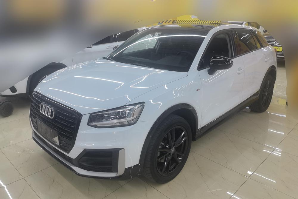Audi Q2L 2021 — фото автомобиля