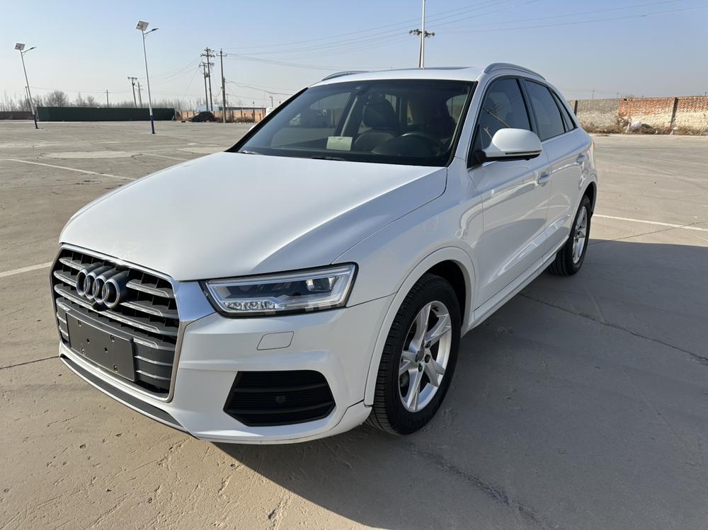 Audi Q3 2018 — фото автомобиля