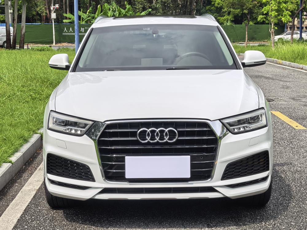 Audi Q3 2018 — фото автомобиля