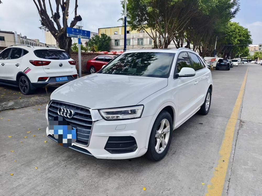Audi Q3 2018 — фото автомобиля