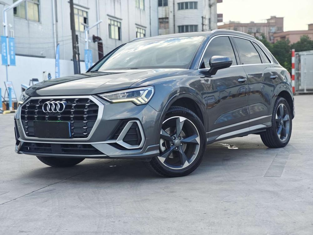 Audi Q3 2020 — фото автомобиля 1