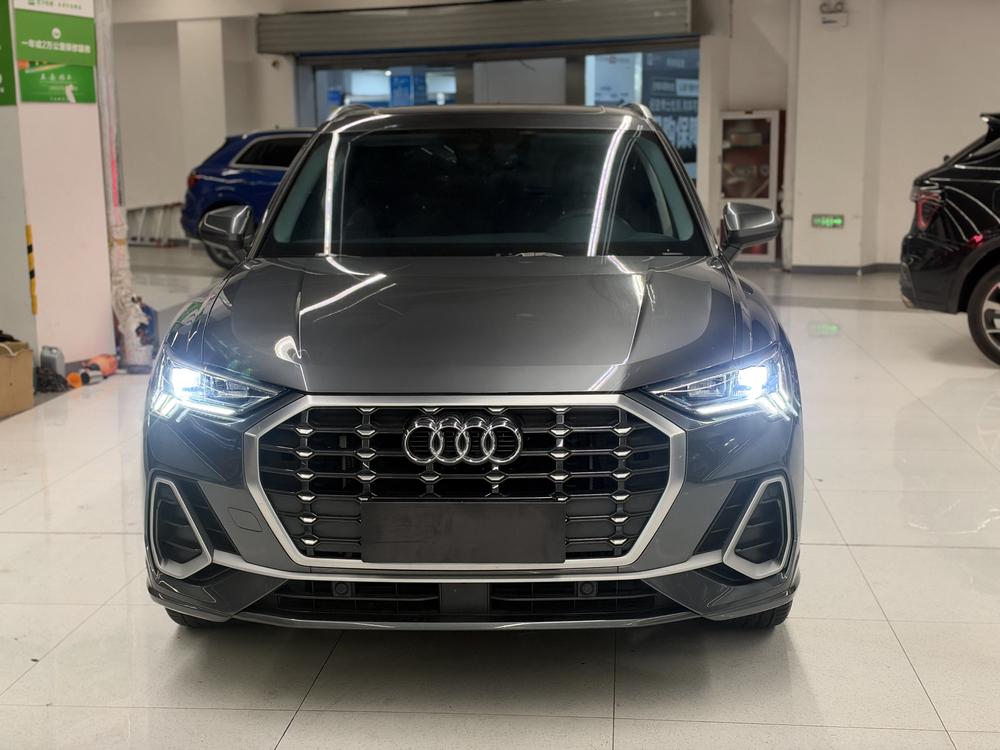 Audi Q3 2021 — фото автомобиля 1