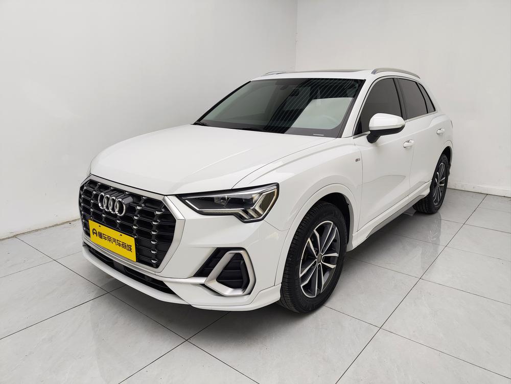 Audi Q3 2020 — фото автомобиля