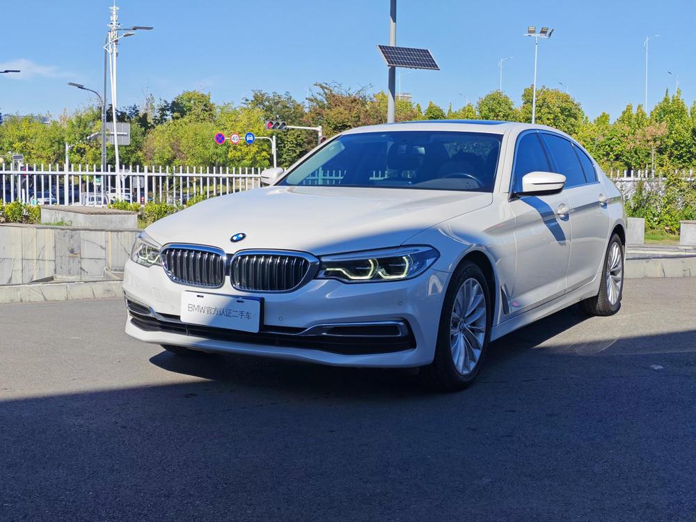 BMW 5-Series 2020 — фото автомобиля 1