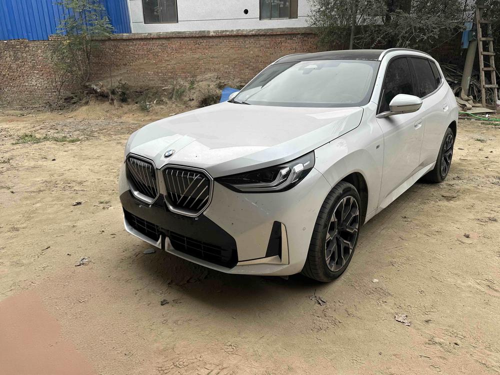 BMW X3 2025 — фото автомобиля