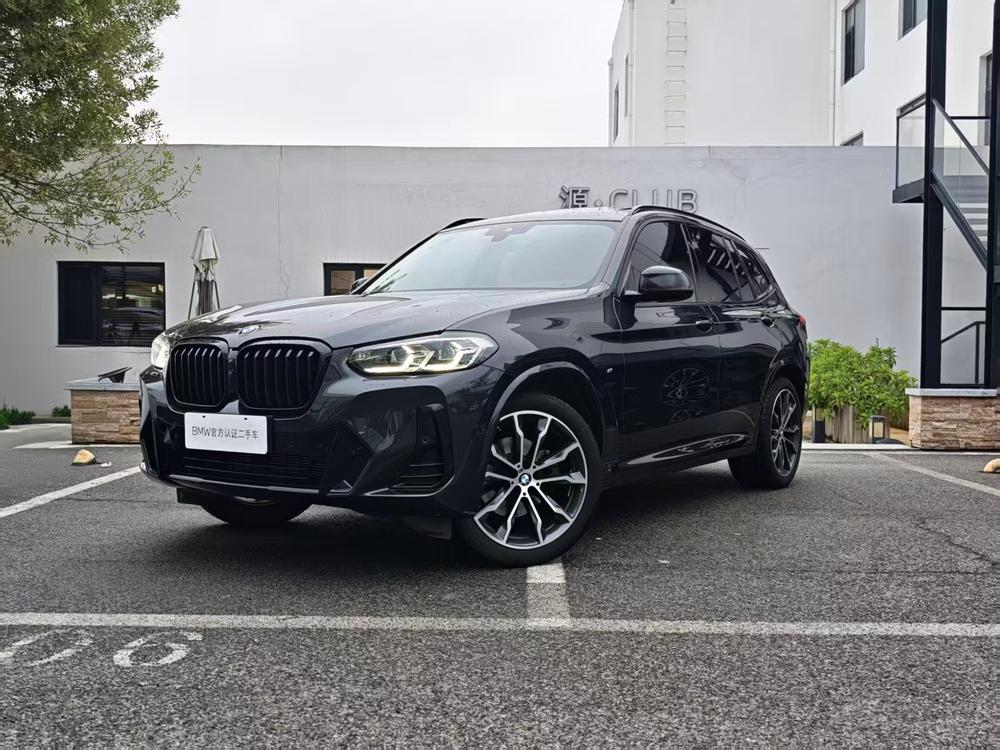 BMW X3 2023 — фото автомобиля 1