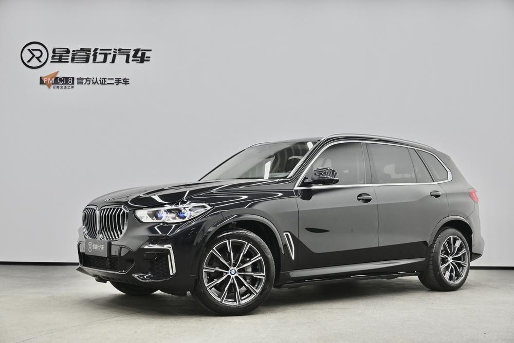 BMW X5 2022 — фото автомобиля 1