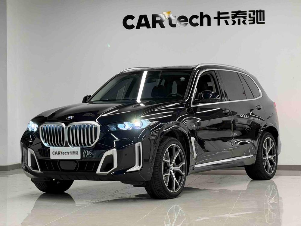 BMW X5 2023 — фото автомобиля