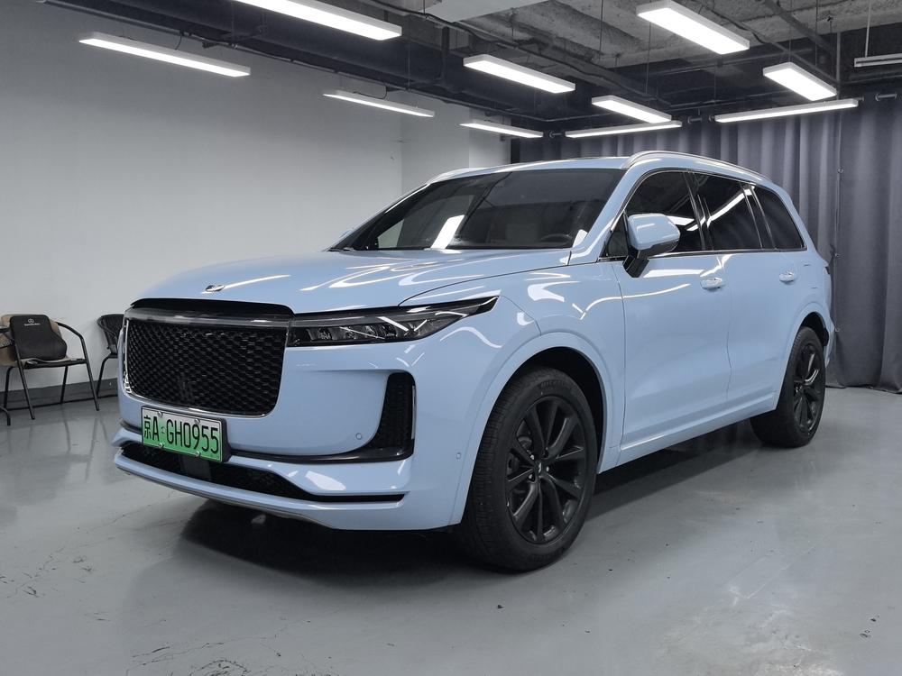 Li Auto ONE 2020 — фото автомобиля