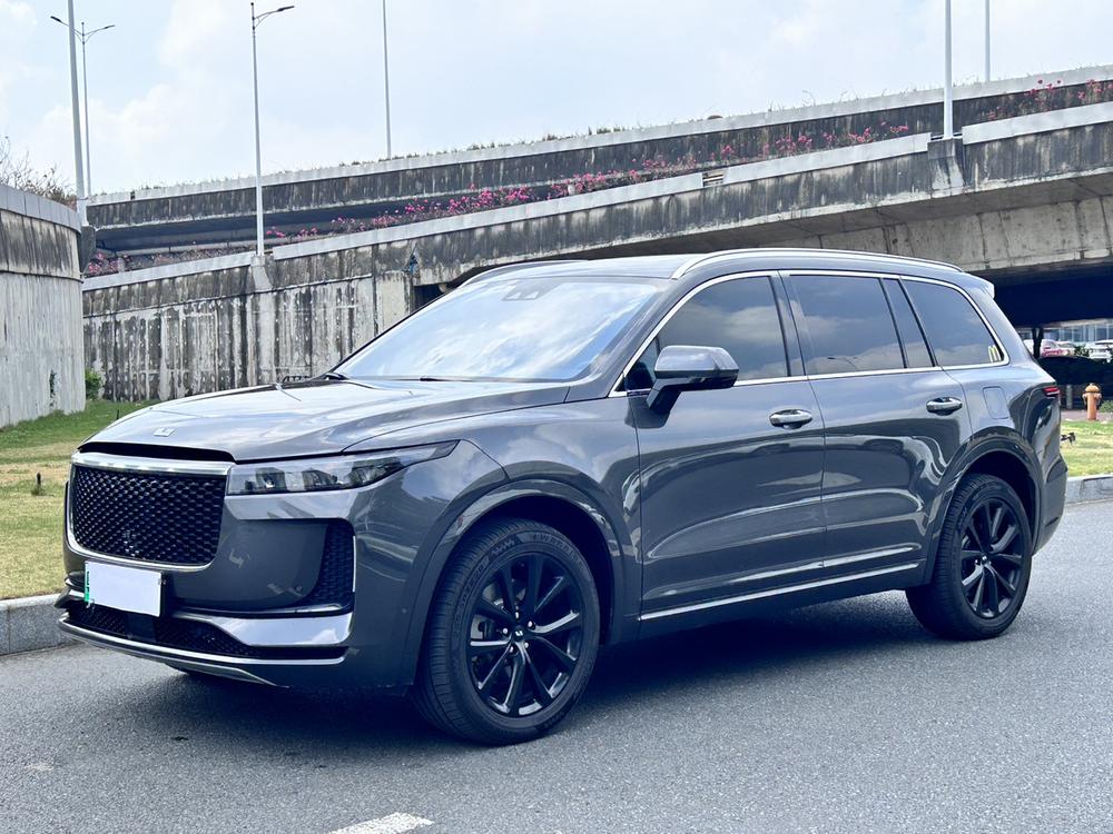 Li Auto ONE 2020 — фото автомобиля