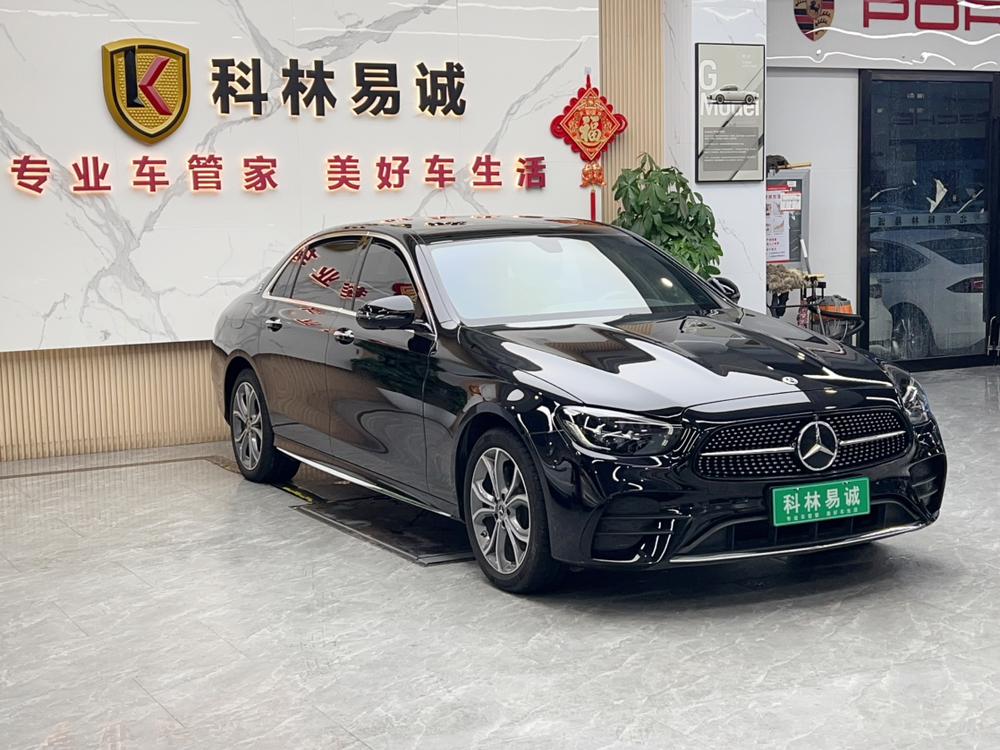Mercedes-Benz E-Class 2023 — фото автомобиля