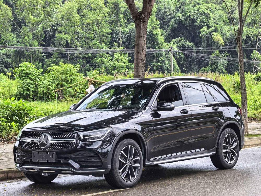 Mercedes-Benz GLC 2021 — фото автомобиля 1