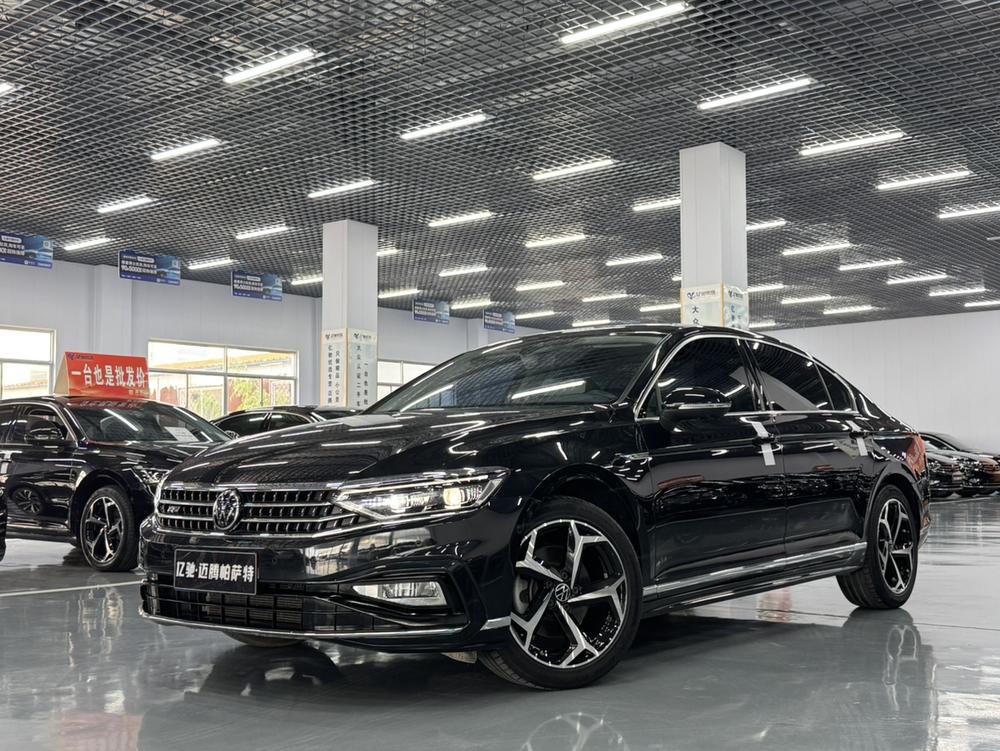 Volkswagen Magotan 2023 — фото автомобиля